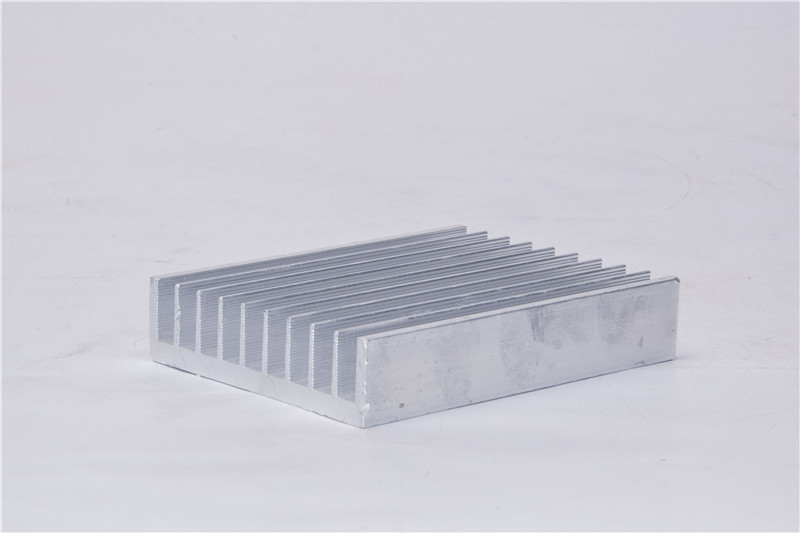 固態(tài)散熱器